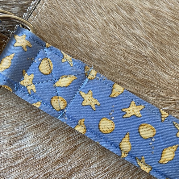 100% Silk Starfish and Seashell D-Buckle Belt. Size Large - Picture 6 of 7